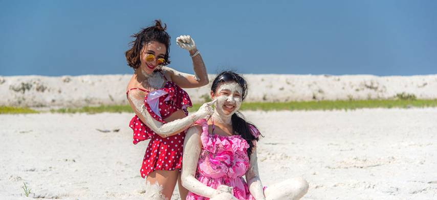 包團 - 中文粉紅湖一日遊 